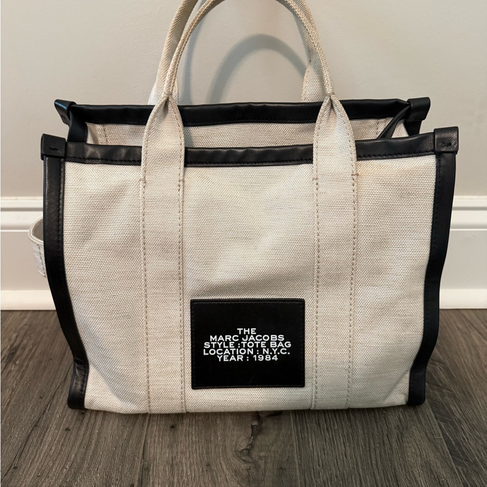 Marc Jacobs Summer Canvas Tote Bag-Medium size - Picture 2 of 8